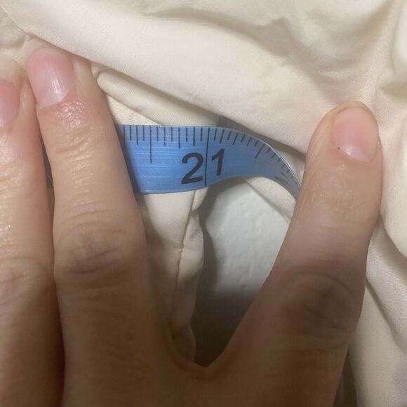 BCBG MAXAZRIA Beige Pleated Jacket Womens Size Medium Full Zip Pockets - Picture 11 of 13